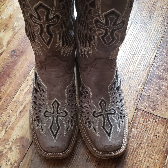 Cowgirl boots - Picture 1 of 2